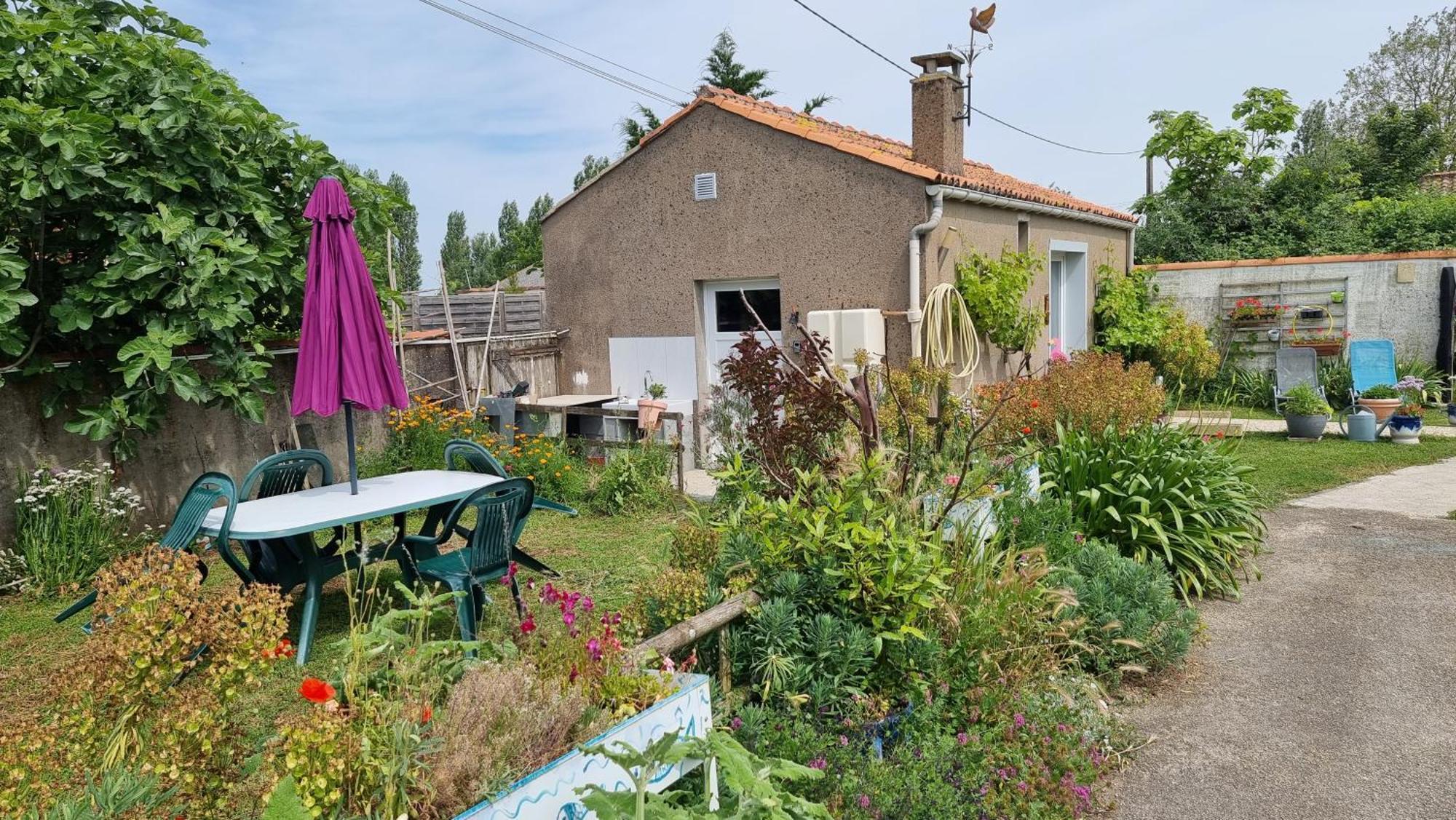 Brigitte Et Franck Bed & Breakfast Triaize Exterior foto